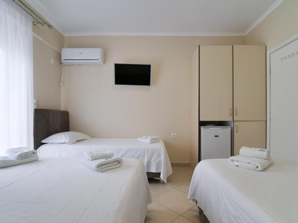 Royal Hotel Himarë